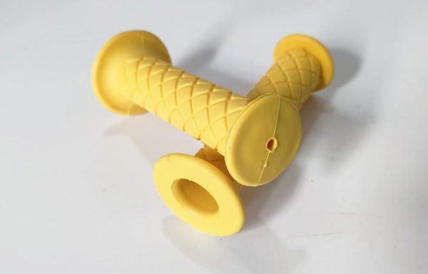 2- PAR DE PUÑOS BMX SOFT GRIP COLOR AMARILLO 115MM