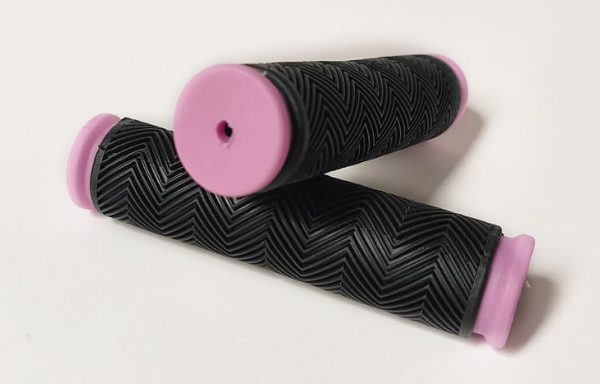 2- PAR DE PUÑOS MTB SOFT GRIP NEGRO/ROSADO CONFORT 120MM