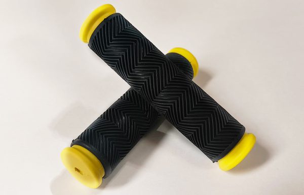 2- PAR DE PUÑOS MTB SOFT GRIP N/AMARILLO 120MM CONFORT
